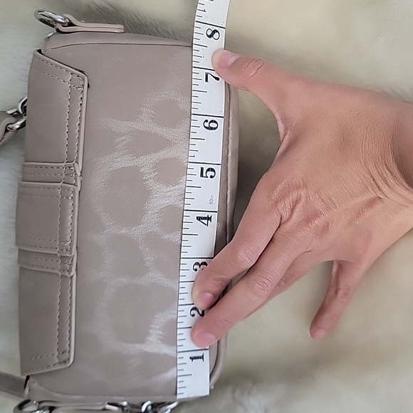 NEW ALDO Tan Shoulder Bag. - Picture 14 of 17